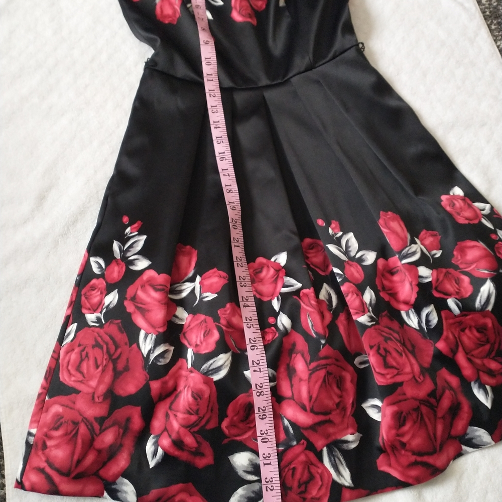 White House Black Market dress. B - Picture 7 of 12